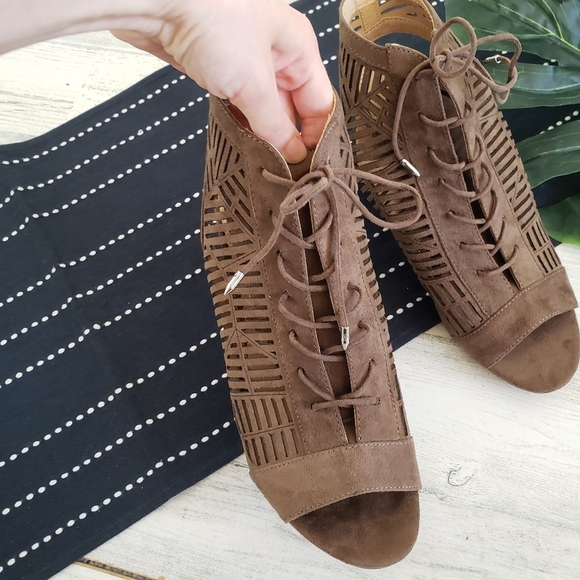 Sam Edelman| Rocco Lace Up Heeled Sandal Size 8.5 - Picture 7 of 7